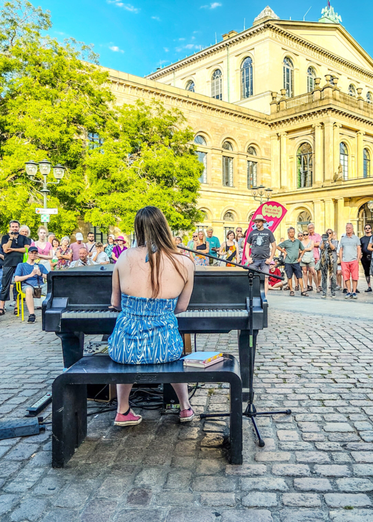 Open Keys am Opernplatz