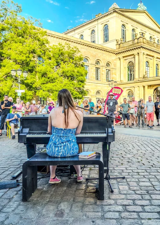 Open Keys am Opernplatz